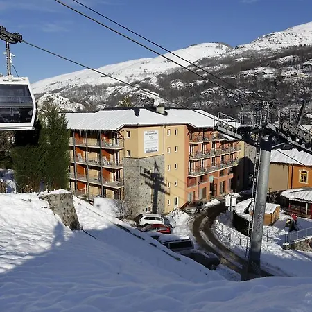 Résidence Néméa Les Grands Ax Ax-les-Thermes