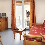 Hotel apartamentowy Goelia Les Grands Ax 3*