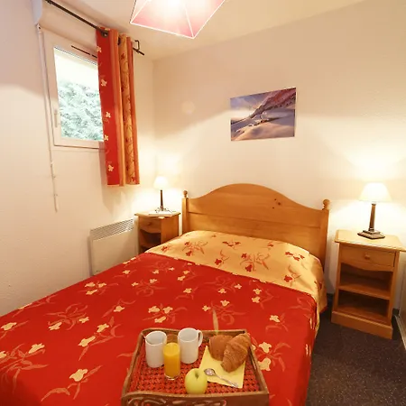 Apartmanhotel Goelia Les Grands Ax 3*