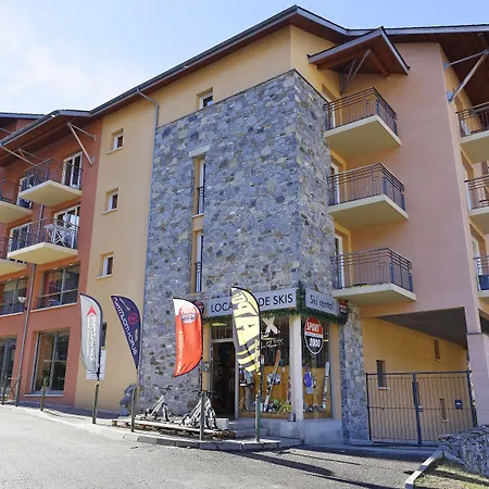 Goelia Les Grands Ax Aparthotel 3*