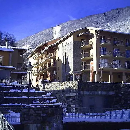 Goelia Les Grands Ax Apartmanhotel 3*