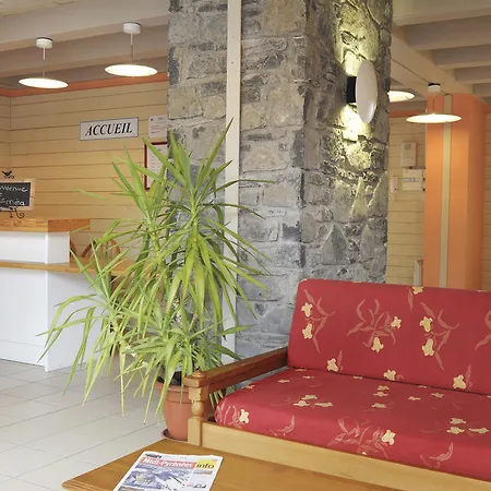 Nemea Les Grands Ax Aparthotel 3*